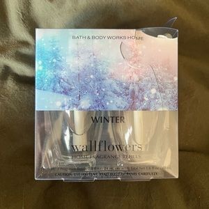 Bath & Body Works Winter Wallflower